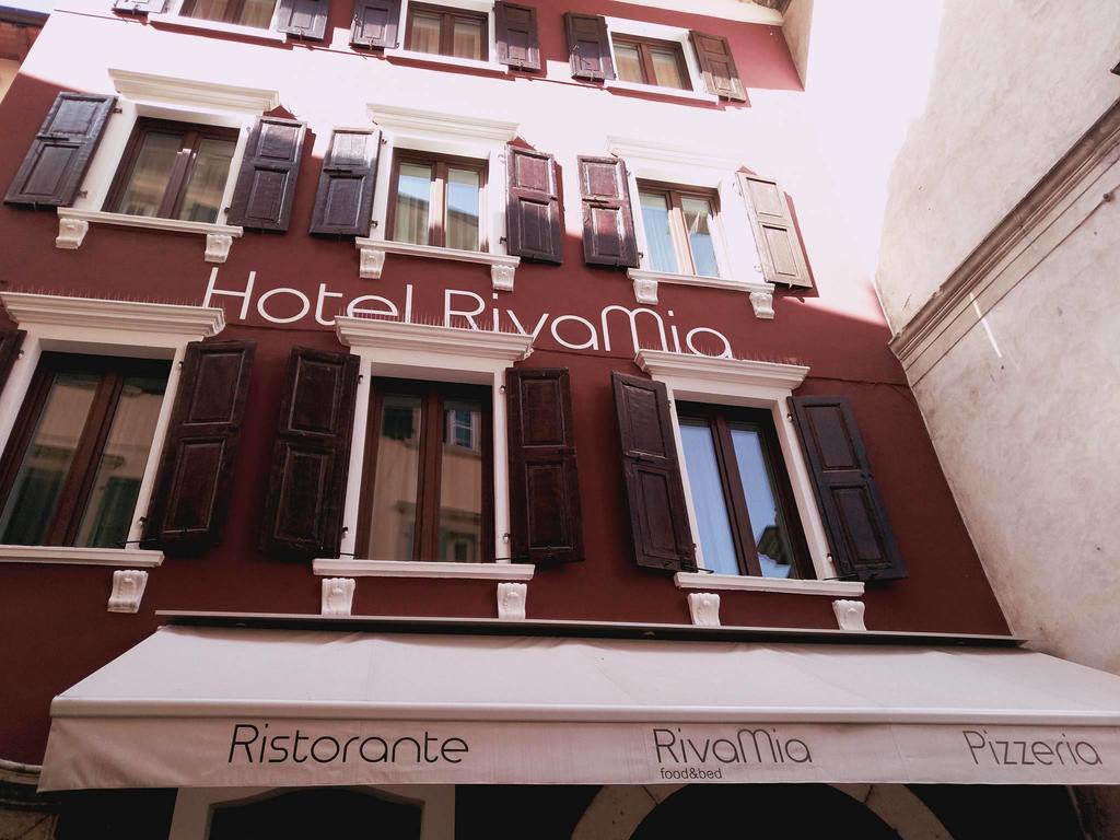 Hotel Rivamia Bagian luar foto